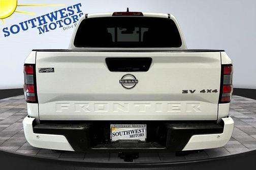 Glacier White 2022 Nissan Frontier SV