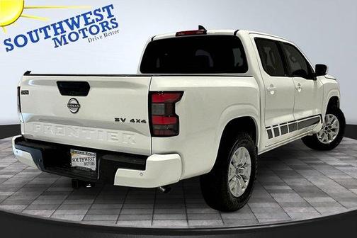 Glacier White 2022 Nissan Frontier SV