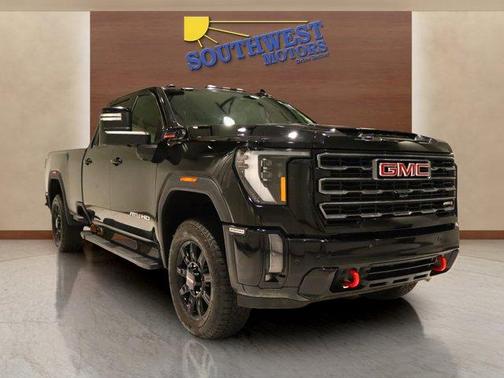 2024 GMC Sierra 2500 AT4