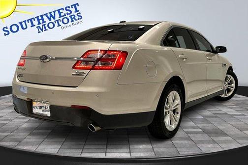 2018 Ford Taurus SEL