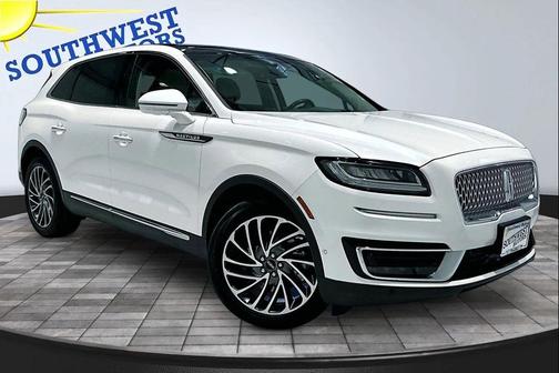 White Platinum Tri-Coat 2019 Lincoln Nautilus Reserve