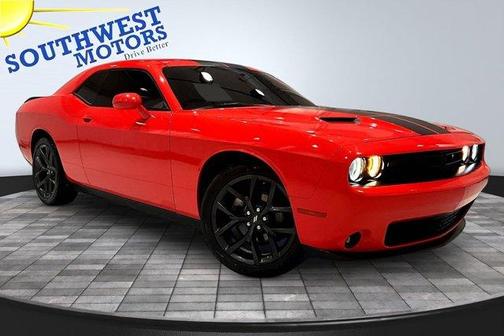 Go Mango 2023 Dodge Challenger SXT