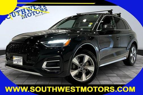 Mythos Black Metallic 2023 Audi Q5 40 Premium