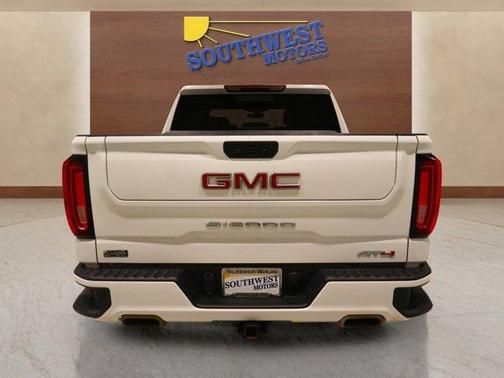 2022 GMC Sierra 1500 Limited AT4