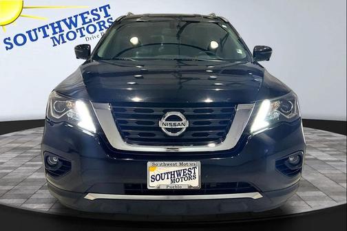 Magnetic Black Pearl 2020 Nissan Pathfinder SL 4WD