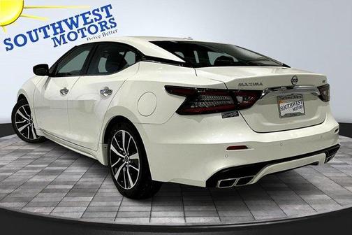 2023 Nissan Maxima SV