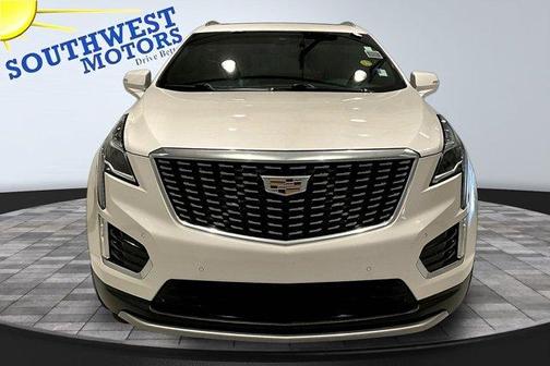 White 2022 Cadillac XT5 Premium Luxury