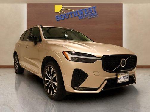 2025 Volvo XC60 B5 Plus