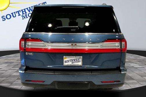 Blue 2019 Lincoln Navigator Reserve