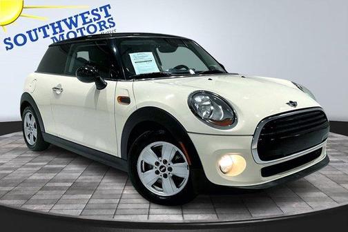 2017 MINI Hardtop Cooper