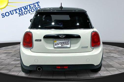 2017 MINI Hardtop Cooper