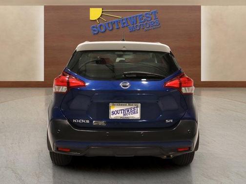 2020 Nissan Kicks SR