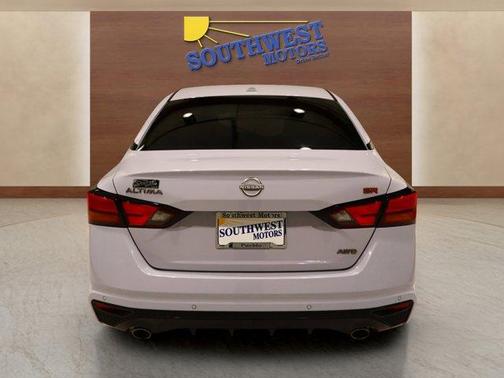 2024 Nissan Altima 2.5 SR