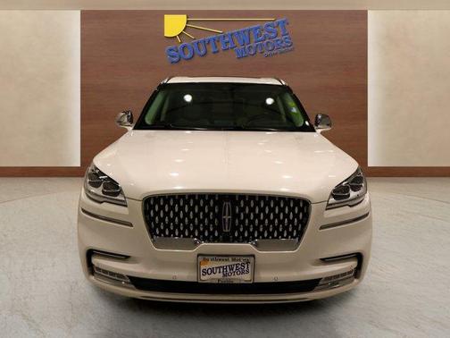 2022 Lincoln Aviator Black Label Grand Touring