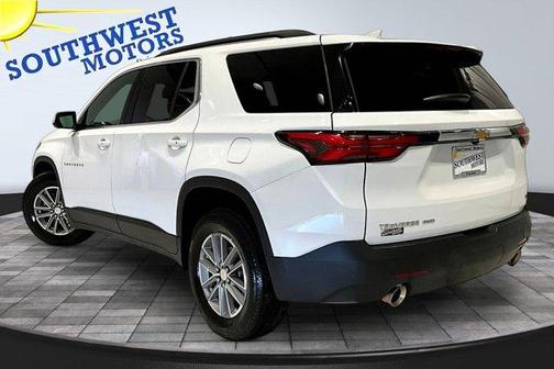 Summit White 2023 Chevrolet Traverse LT Cloth