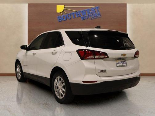 2022 Chevrolet Equinox LS