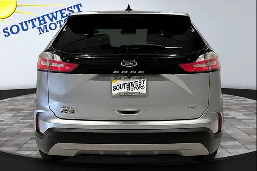 Silver 2023 Ford Edge SEL