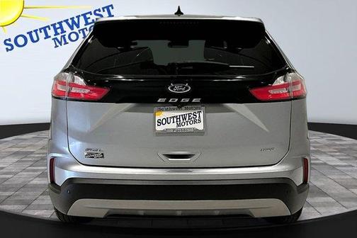 Silver 2023 Ford Edge SEL