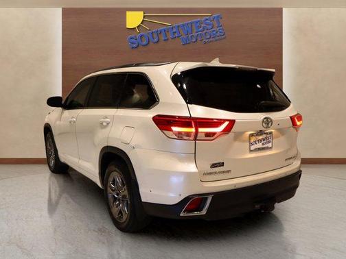 2019 Toyota Highlander Limited Platinum