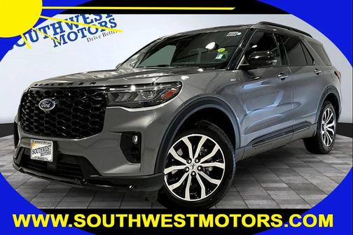 Gray 2025 Ford Explorer ST-Line