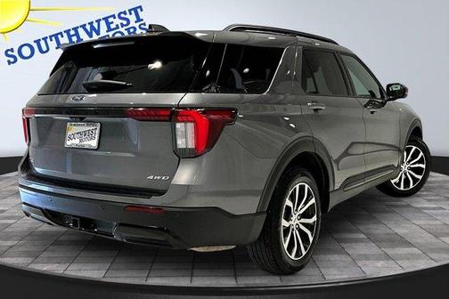 Gray 2025 Ford Explorer ST-Line