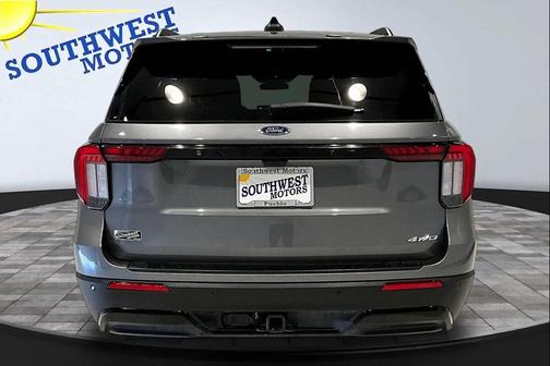 Gray 2025 Ford Explorer ST-Line