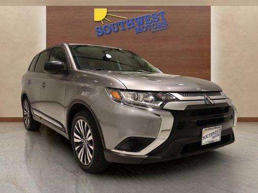 2020 Mitsubishi Outlander ES