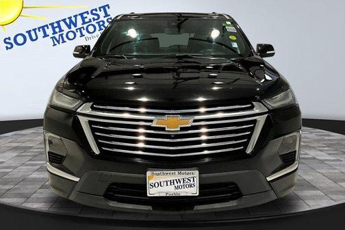 Mosaic Black Metallic 2022 Chevrolet Traverse Premier