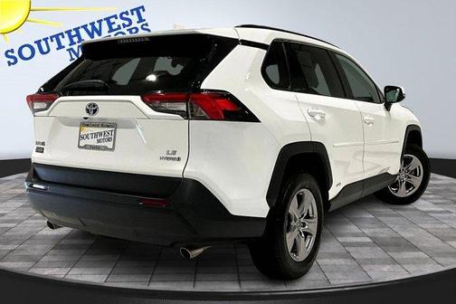 2024 Toyota RAV4 Hybrid LE