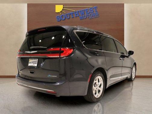 2021 Chrysler Pacifica Hybrid Limited