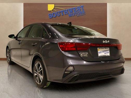 2024 Kia Forte LXS