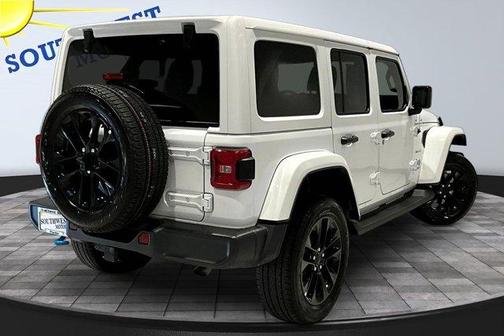 Bright White Clearcoat 2022 Jeep Wrangler Unlimited 4xe Sahara