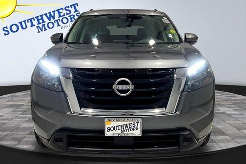 Gun Metallic 2025 Nissan Pathfinder SV