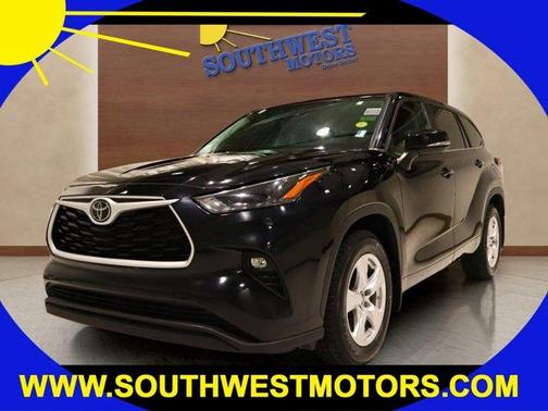 2024 Toyota Highlander LE