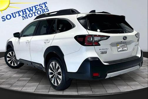 Crystal White Pearl 2023 Subaru Outback Limited