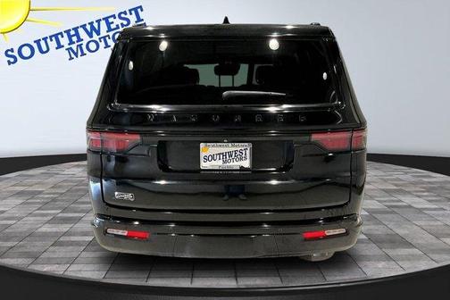 Diamond Black 2022 Jeep Wagoneer Series III