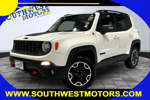 Alpine White 2016 Jeep Renegade Trailhawk