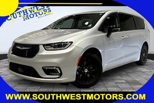 2024 Chrysler Pacifica Touring-L