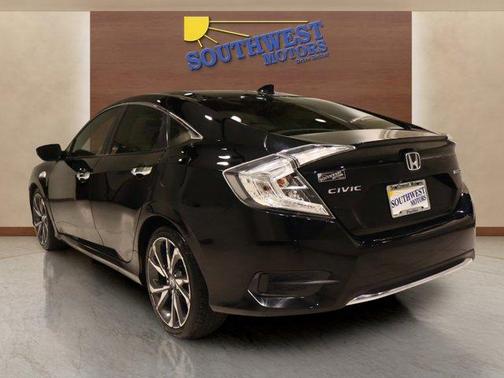 2019 Honda Civic Touring