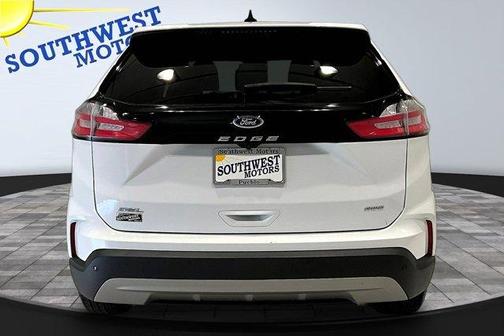 White 2021 Ford Edge SEL