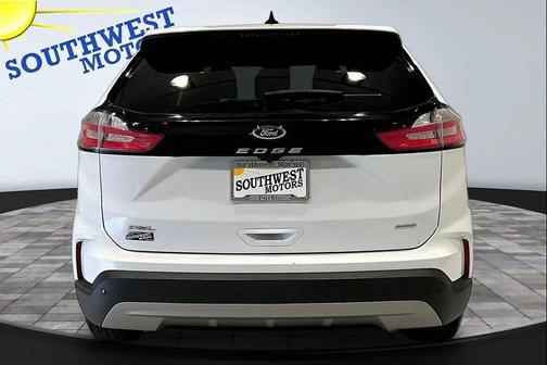 White 2021 Ford Edge SEL