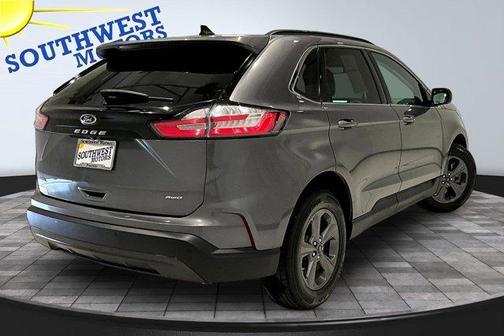 Gray 2022 Ford Edge SEL