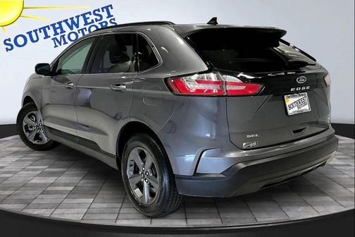 Gray 2022 Ford Edge SEL