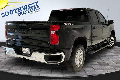 Black 2022 Chevrolet Silverado 1500 LT