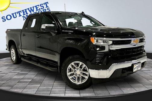 Black 2022 Chevrolet Silverado 1500 LT