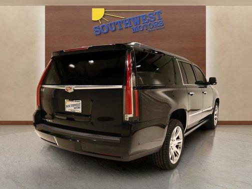 2018 Cadillac Escalade ESV Premium Luxury