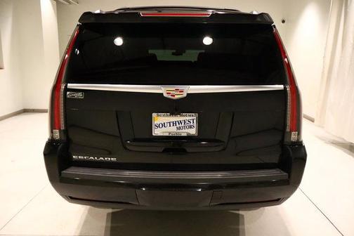 2018 Cadillac Escalade ESV Premium Luxury