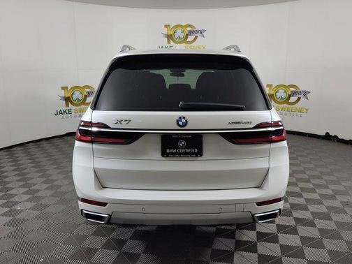 Mineral White Metallic 2024 BMW X7 xDrive40i
