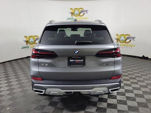 Gray Metallic 2026 BMW X5 xDrive40i