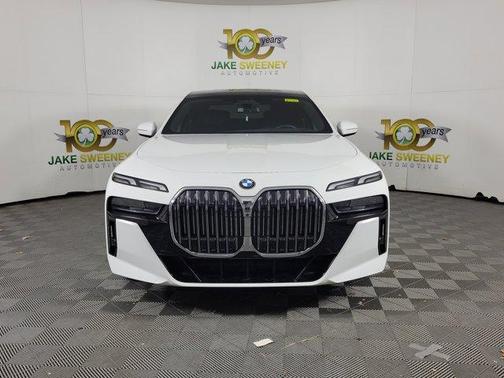 2023 BMW 760 760i xDrive